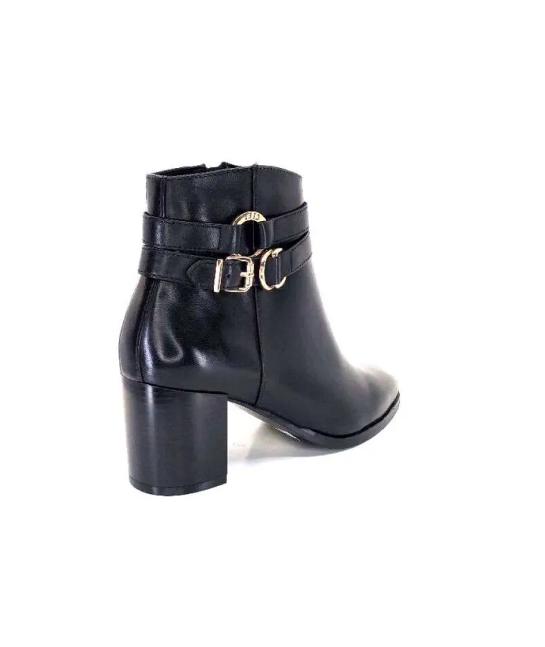 Regard Joan 01 Cuir Noir