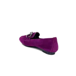Reqins Hinder Daim Violet